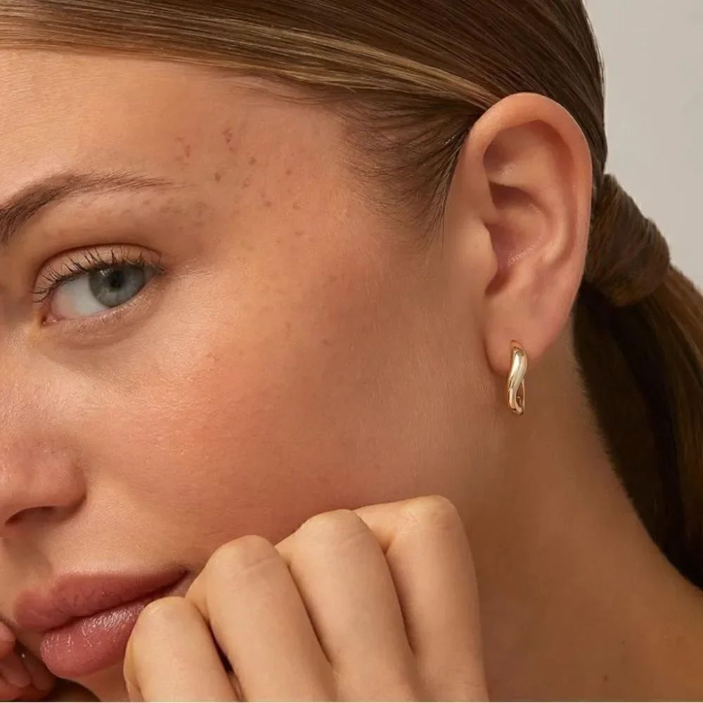 Wavy Huggie 14k Gold Hoops